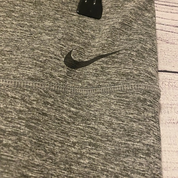 Gray Nike Dri-Fit Leggings - Picture 4 of 6